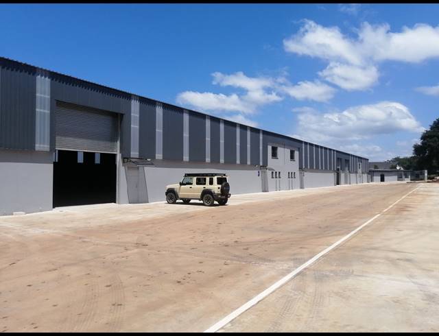 450M² WAREHOUSE TO LET IN WATERFALL